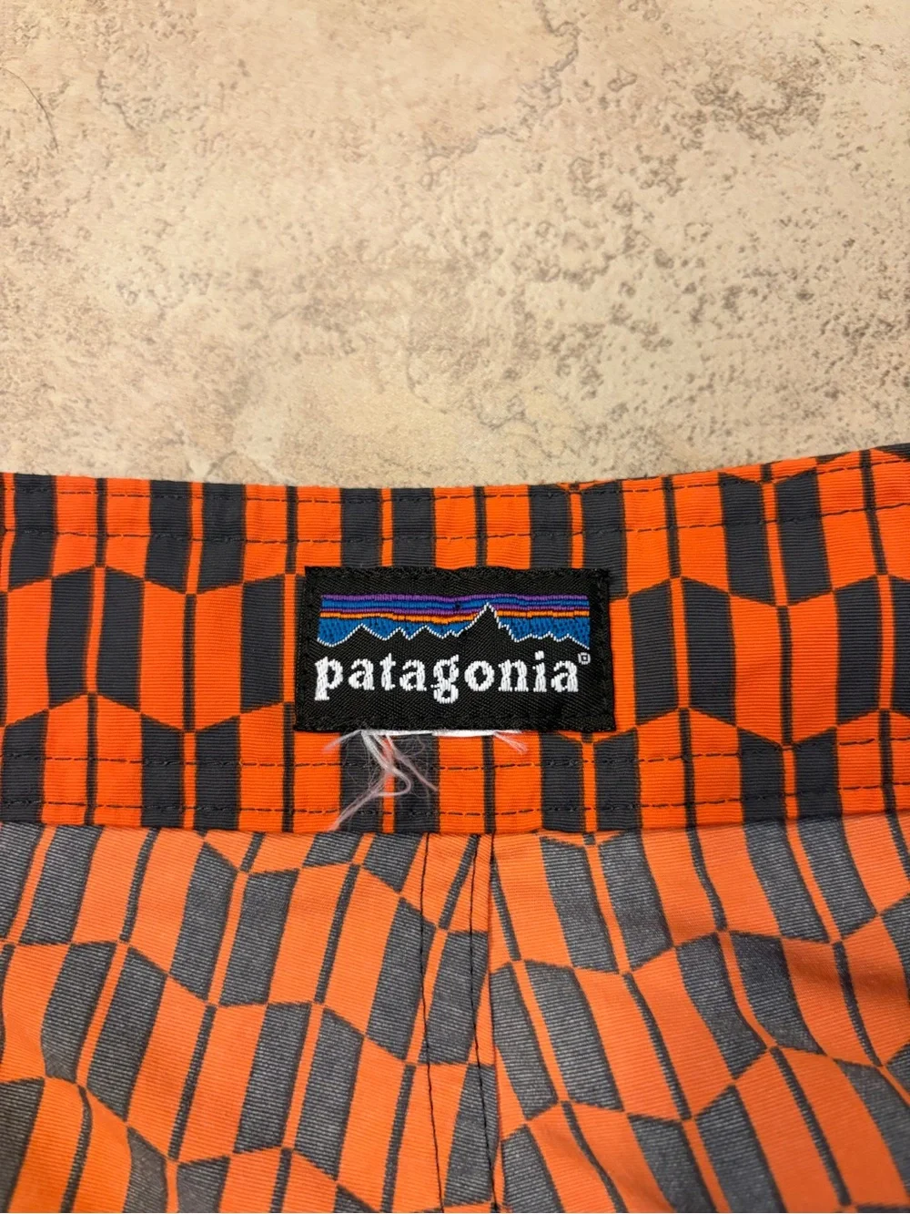 Patagonia Wavefarer Board Shorts Mens 34 Orange Charcoal Geometric Swim Surf